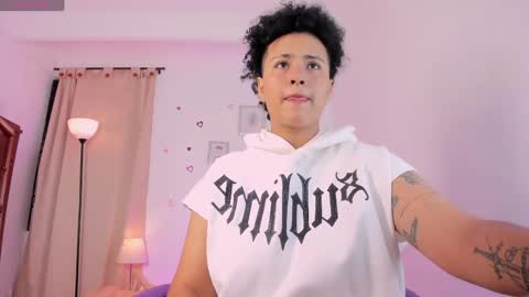 liaa moretzz online show from April 19, 2:56 am