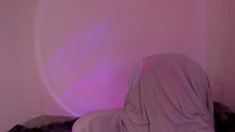 lh6 9c online show from October 5, 2:13 pm