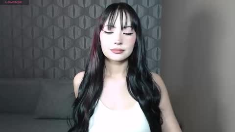 Lia online show from September 16, 6:00 pm