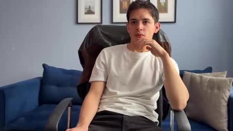 Liam online show from March 26, 6:13 pm