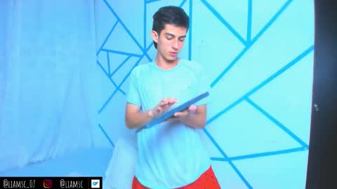 Liam scott77 online show from October 17, 8:24 pm