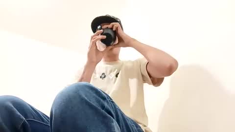 liam_smith00 online show from January 14, 1:04 am