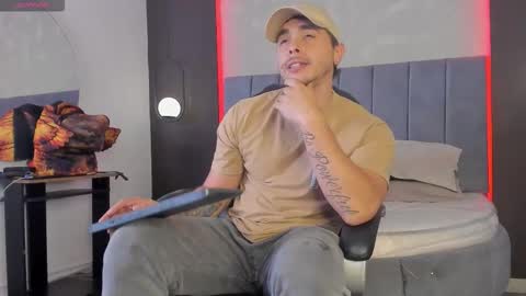 Liam online show from March 5, 10:08 pm