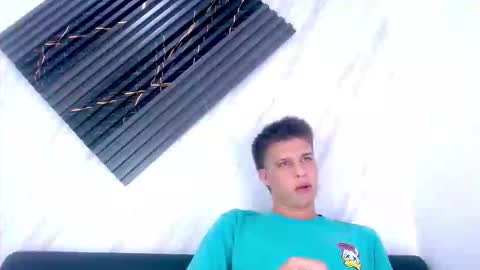 liam_york online show from February 15, 8:35 am