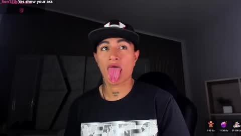 LiamDeep online show from February 6, 9:50 pm