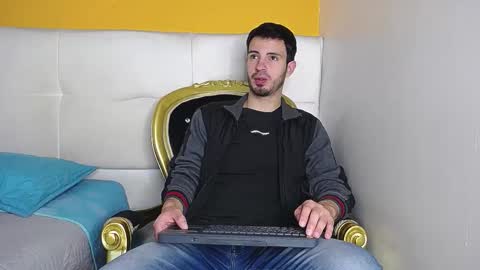 LiamLuxe online show from September 20, 1:36 pm