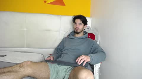 LiamLuxe online show from January 26, 12:33 pm