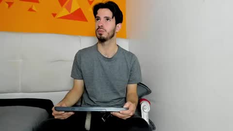 LiamLuxe online show from March 11, 2:18 pm