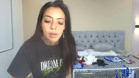 L I A M O N R O E online show from September 13, 12:18 pm