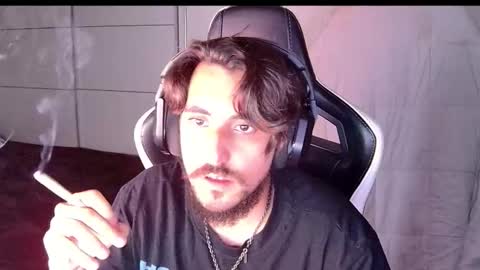 liamriddley online show from October 15, 3:57 pm