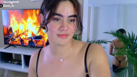 Tell me Liam online show from January 6, 9:52 pm