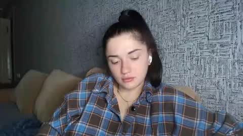 liana_diva online show from January 7, 7:19 pm