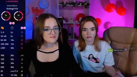 Snapshot of liana_kisses chatting on February 14, 8:59 pm Little Liana online show from February 14, 8:59 pm