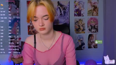 Snapshot of liana_kisses chatting on February 5, 2:16 pm Little Liana online show from February 5, 2:16 pm