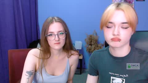 Snapshot of liana_kisses chatting on January 15, 8:16 pm Little Liana online show from January 15, 8:16 pm
