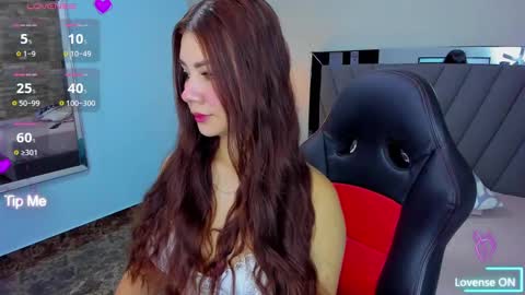 LIANE online show from January 23, 7:40 pm