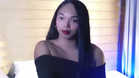 CALL ME LIANNA online show from March 8, 4:00 pm