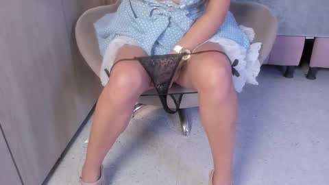 Lian online show from November 15, 10:22 pm