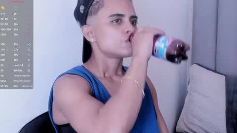   L I A N   online show from January 26, 12:33 pm