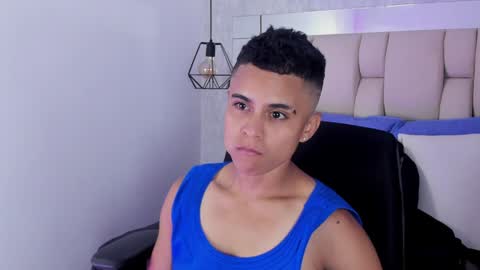   L I A N   online show from December 24, 11:17 am