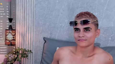   L I A N   online show from January 17, 2:08 am