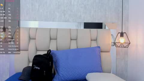   L I A N   online show from December 29, 3:13 pm