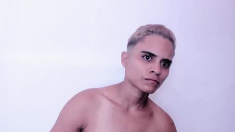   L I A N   online show from January 21, 7:17 pm