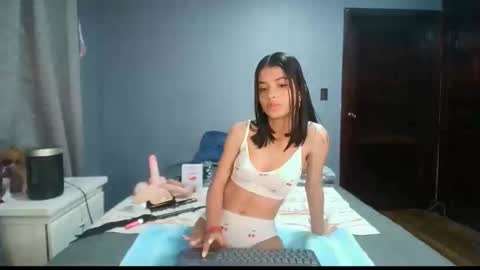 LiaOrtiz online show from January 14, 12:11 am