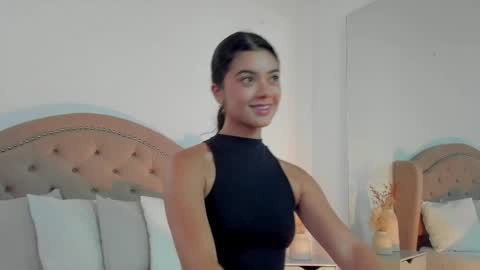 liarave online show from April 18, 8:53 pm