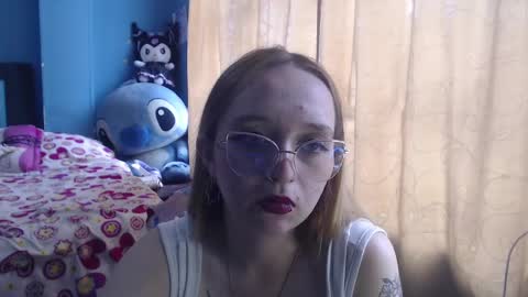 Snapshot of liaroberts1 chatting on March 5, 6:45 pm Lia Roberts online show from March 5, 6:45 pm
