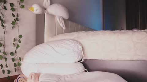 Snapshot of liass_molly chatting on February 23, 9:59 pm Molly you can find Bunny here -- online show from February 23, 9:59 pm