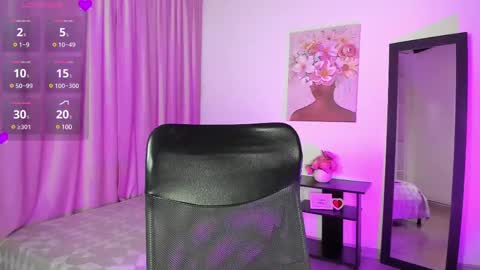 lia online show from February 12, 11:51 am