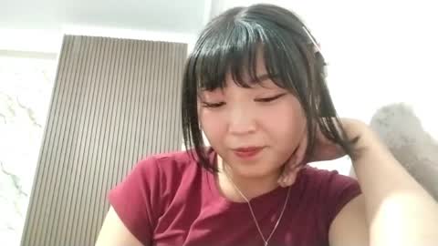 Molly online show from April 16, 9:39 pm