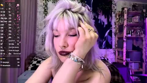 Lola online show from October 12, 11:06 pm