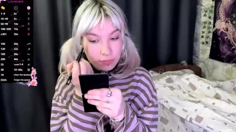 Lola online show from November 7, 7:16 pm