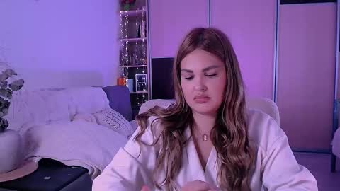 libra_mia online show from September 26, 6:21 am