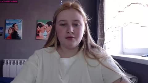 Snapshot of light_lunaa chatting on October 20, 7:35 am light_lunaa online show from October 20, 7:35 am