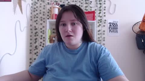 Snapshot of light_lunaa chatting on January 17, 5:32 am light_lunaa online show from January 17, 5:32 am