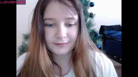 Snapshot of light_lunaa chatting on January 2, 6:29 am light_lunaa online show from January 2, 6:29 am