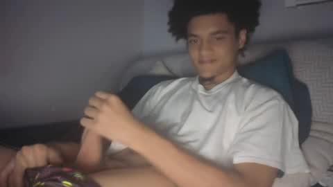 lightskinwithgirth online show from April 14, 5:11 am