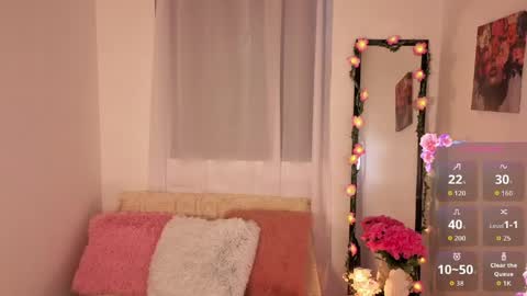 liiaa online show from June 6, 2:12 pm