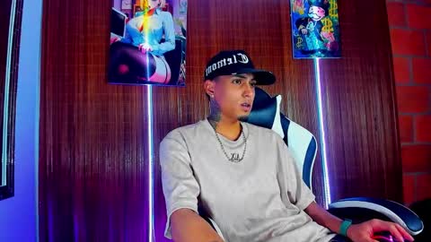 Daniel online show from February 7, 11:19 pm