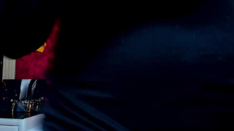 liiacollins online show from January 17, 2:37 pm