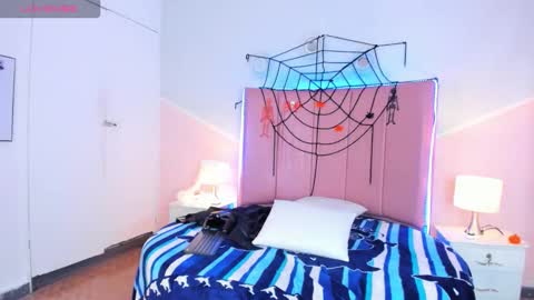 liiam_smith_ online show from October 29, 3:58 pm