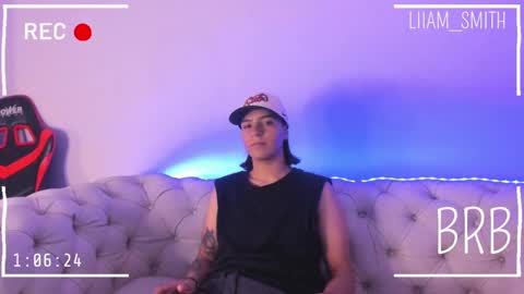 liiam_smith_ online show from March 12, 2:56 pm
