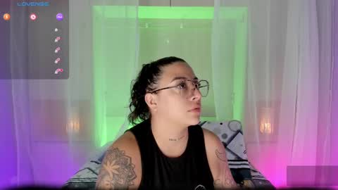         online show from September 29, 11:42 am