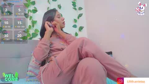 liiliith_1 online show from October 14, 3:31 am