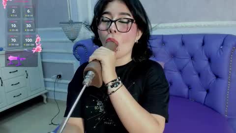 LIILY online show from March 25, 7:04 am