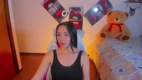Snapshot of lika_little3 chatting on October 21, 12:16 am Liika  online show from October 21, 12:16 am