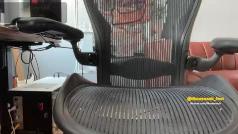 likeasnack online show from February 10, 7:06 pm